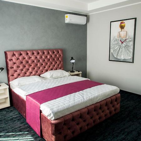 Zen Hotel Foksány Kültér fotó