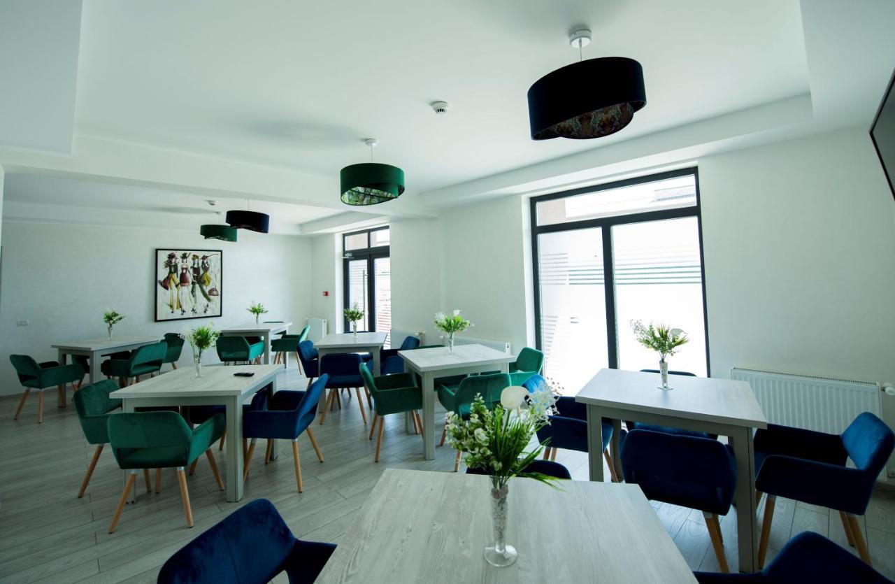 Zen Hotel Foksány Kültér fotó