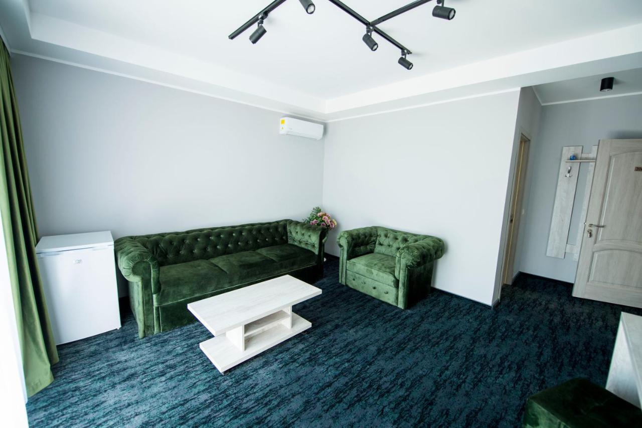 Zen Hotel Foksány Kültér fotó