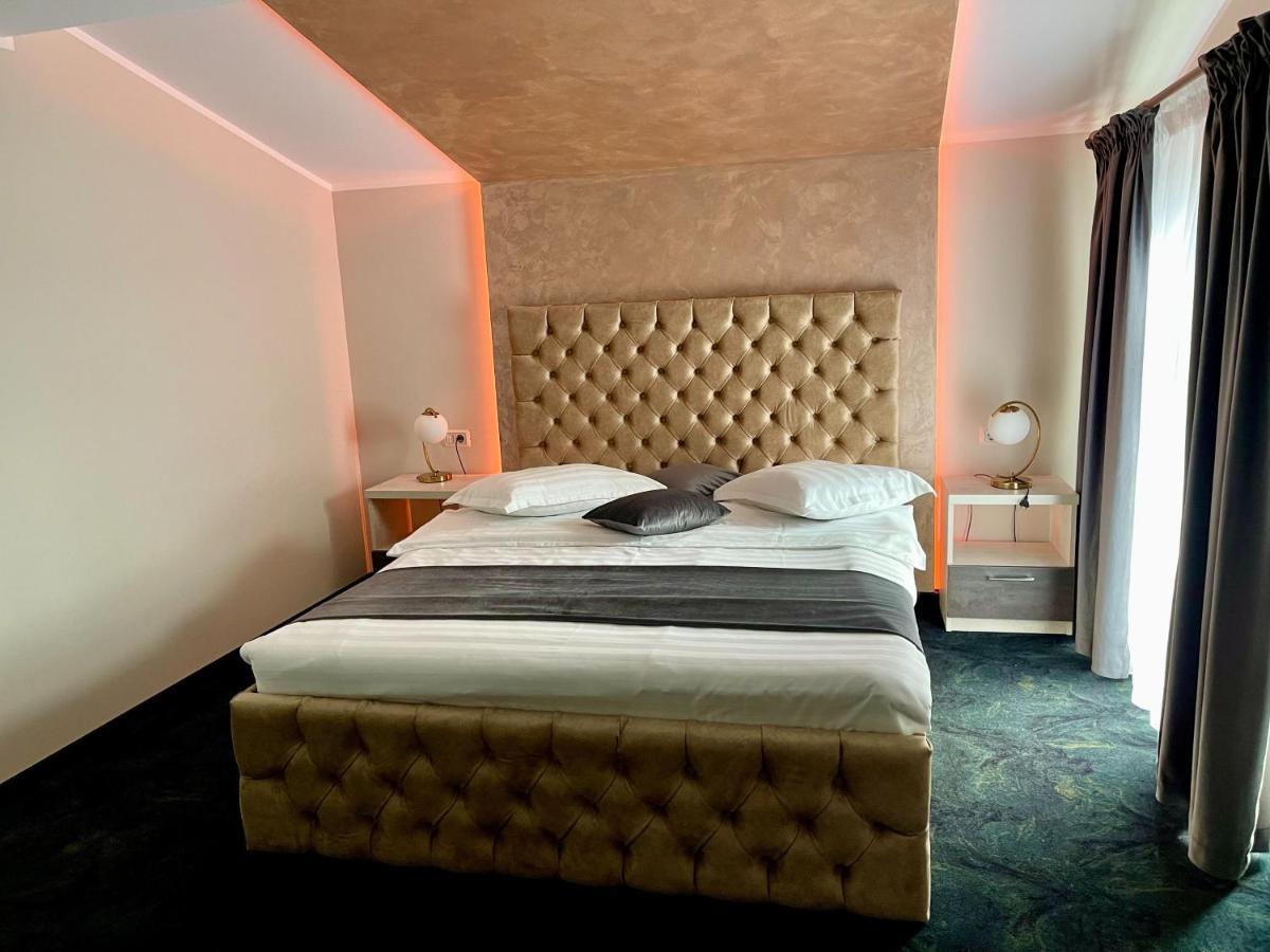 Zen Hotel Foksány Kültér fotó